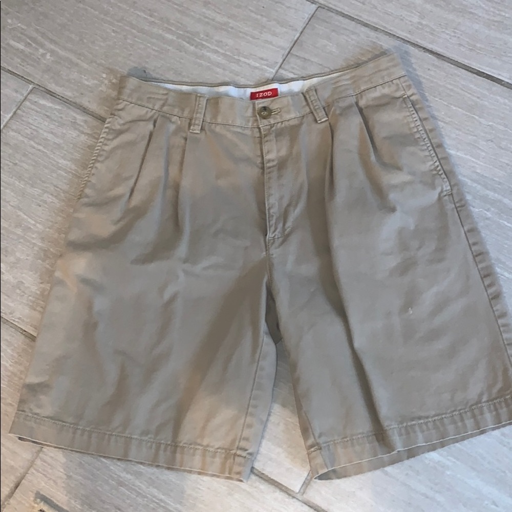 IZOD shorts